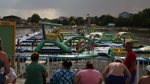 Organizaţia Patronală Mamaia-Constanţa: De două ori mai mulți turiști la mare, în minivacanța de 1 Mai /  Poate nu la standardul pe care ni-l dorim, încă nu suntem la nivelul din 2019