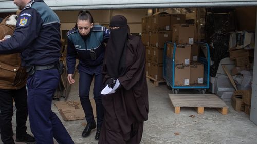 Femeia acuzată de procurorii DIICOT de propagandă teroristă a fost trimisă în judecată