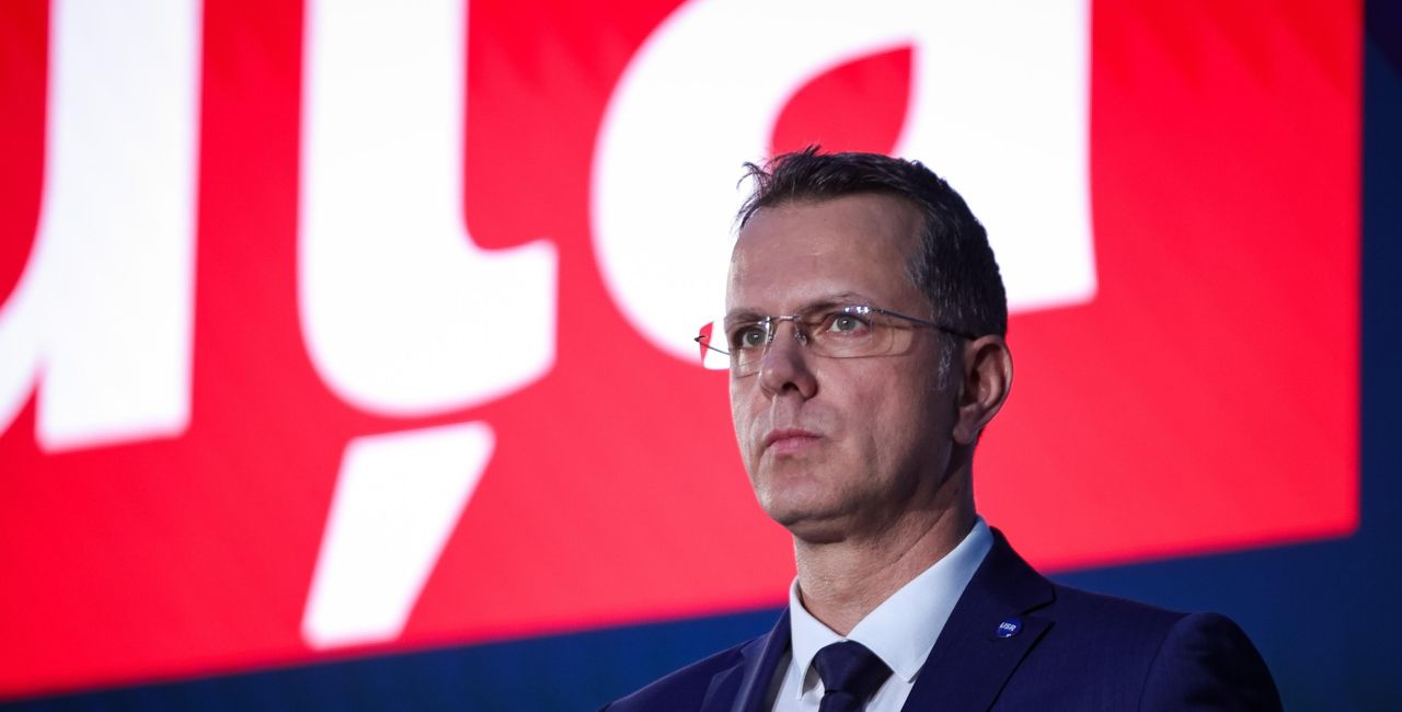 UPDATE Mai mulți lideri USR vor cere ca partidul să îi retragă sprijinul politic lui Ionuț Moșteanu după scandalul diplomei de licență. Moșteanu ar putea demisiona – Surse