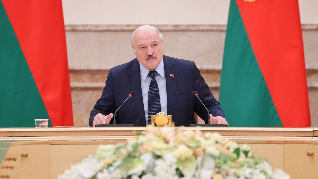 Președintele Alexander Lukașenko anunță că Belarus va primi un lot mare de arme din Rusia