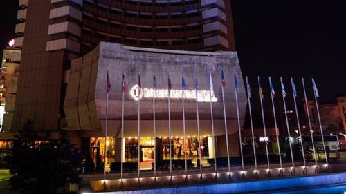 Comisarii de la Protecţia Consumatorilor au propus închiderea definitivă a Hotelului Intercontinental