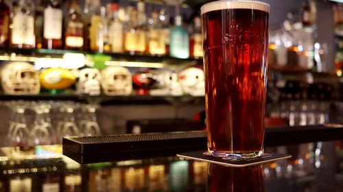 Restricții în două comune din Iași în care rata de infectare a trecut de pragul de 3 la mie: se închid restaurantele și cafenelele, sunt interzise nunțile, botezurile, mesele festive