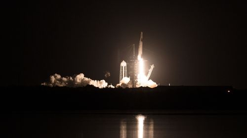 VIDEO O rachetă SpaceX, cu patru astronauți la bord, a decolat cu succes spre Stația Spațială Internațională