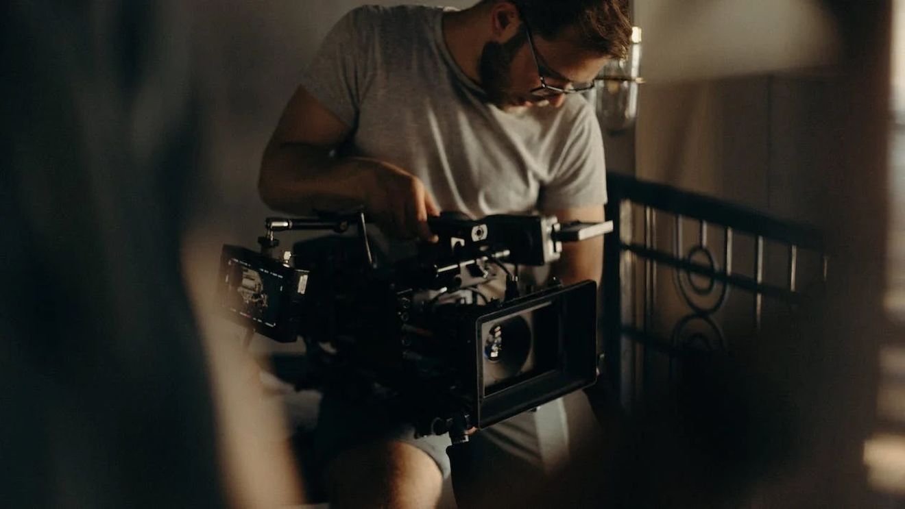 Ministerul Culturii lansează apelul de proiecte pentru accelerarea digitalizării producţiei şi distribuţiei de filme / Buget total: 5 milioane de euro prin PNRR