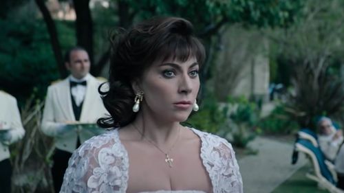 VIDEO Cinematografele din SUA, luate cu asalt pentru noul film „House of Gucci”, cu Lady Gaga