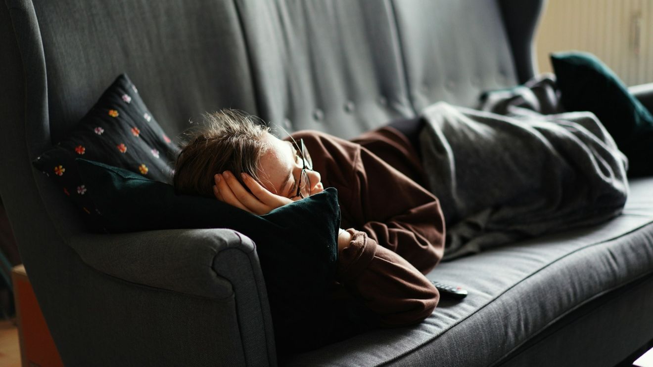 Somnul de la amiază: cât ar trebui să dureze pentru a avea o sănătate bună / Ce trece mai mult de o oră poate fi semn de boli neurodegenerative, precum Alzheimer
