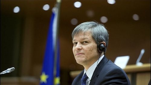 Ce ar trebui să facă UE cu Ungaria? Dacian Cioloș: Să înființeze un mecanism permanent de monitorizare a stării democrației în Ungaria / Fondurile destinate Budapestei ar trebui gestionate de instituții UE