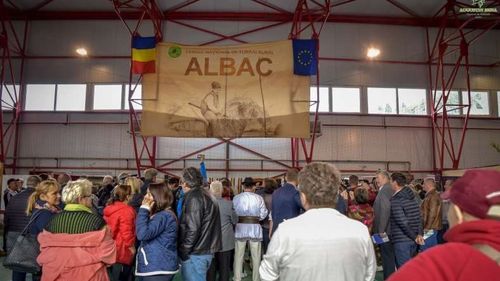 Alba: Târgul Național de Turism Rural, în Țara Moților, la Albac / Evenimentul este cel mai longeviv şi cel mai mare târg de promovare a turismului rural