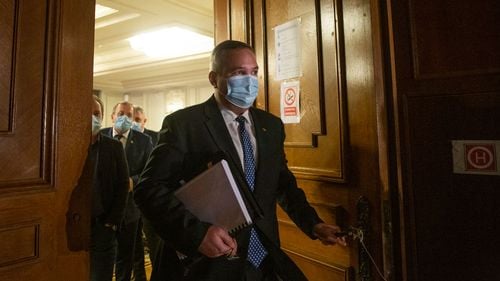 Analiza de plagiat a tezei premierului Nicolae Ciucă a fost blocată de Parchetul de pe lângă Înalta Curte. Mircea Dumitru, președinte interimar CNATDCU: “S-a cerut oprirea întregii analize până când dosarul va fi instrumentat și se va da o soluție la parchet”