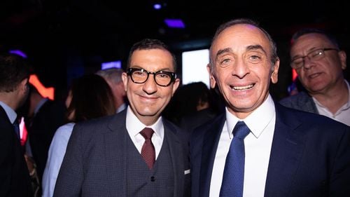 Denunț penal împotriva unui extremist de dreapta care a lansat o chetă publică în favoarea polițistului cercetat pentru uciderea unui adolescent în suburbiile Parisului