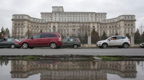 Participanții la mitingul PSD de sâmbătă își vor putea parca mașinile la Palatul Parlamentului. Opoziția: PSD și ALDE au confiscat Parlamentul