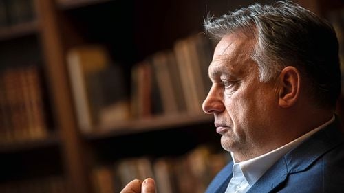 Proiectul Pegasus: Guvernul Viktor Orbán, acuzat că a folosit un soft israelian pentru a spiona jurnaliști independenți / Soft-ul funcționează ca un virus și poate permite hacker-ului să vizualizeze orice informație de pe telefon, inclusiv datele GPS