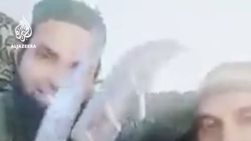 India: O crimă brutală surprinsă de o cameră de luat vederi inflamează din nou tensiunile religioase între hinduși și musulmani