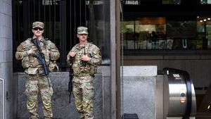 Desfăşurarea Gărzii Naţionale la Chicago, blocată de către justiţia federală