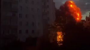 UPDATE VIDEO Primul atac rusesc soldat cu victime asupra orașului Cernăuți: Două persoane au murit și alte patru sunt grav rănite / "Noaptea aceasta de la 02:00 nu am mai dormit, zbura totul deasupra casei"