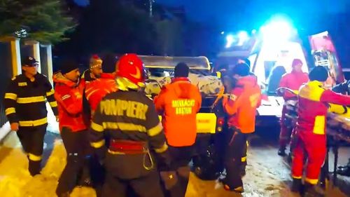 UPDATE Prahova: O femeie este grav accidentată după ce a căzut 200 de metri într-o râpă în masivul Bucegi