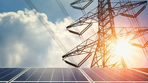 Asociaţia Prosumatorilor cere o audienţă la premierul Ilie Bolojan şi ministrul Mediului / Îngrijorări privind posibila suspendare a programelor de sprijin / ”Premierul consideră Casa Verde Fotovoltaic ca un program național advers românilor”