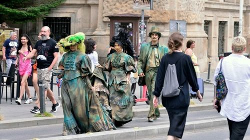 Străzi deschise în week-end în București pe Calea Victoriei și Aleea Circului