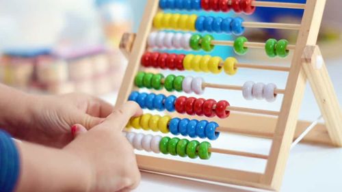 Ce ne spune matematica despre referendum: Dacă frecvența de vot s-ar păstra ca până la ora 13.00, ar vota doar 15,29% din totalul alegătorilor