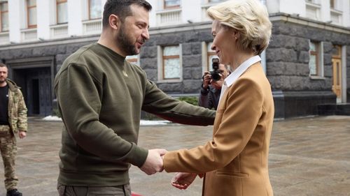 Zelenski, mulțumit de decizia Comisiei Europene de a nu extinde şi mai mult interdicţia privind exporturile de cereale ucrainene