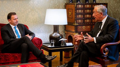 ANALIZĂ Alegeri Portugalia: Liderul Alianței Democratice de centru dreapta, Luis Montenegro, însărcinat cu formarea guvernului/ Extrema dreaptă se clasează pe primul loc în Diaspora și va deține balanța puterii între AD și Partidul Socialist