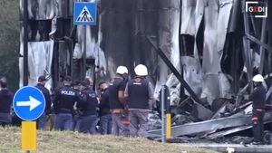Corriere della Sera: Dan Petrescu era proprietarul aeronavei care s-a prăbușit/ Avionul a fost achiziționat împreună cu Vladimir Cohn, fost acționar la Dinamo București