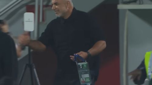 Cosmin Olăroiu, noul selecționer al naționalei de fotbal a Emiratelor Arabe Unite