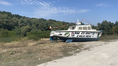 Avertisment al specialiştilor: Se circulă cu dificultate pe majoritatea lacurilor şi canalelor din perimetrul Rezervaţiei Biosferei Delta Dunării / Cota apelor Dunării la Tulcea este de 18 cm / Recomandări pentru conducătorii de ambarcaţiuni