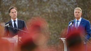 VIDEO Mark Rutte: Olanda nu e în principiu împotriva aderării României la Schengen. Aderarea poate fi realizată când toate condițiile sunt îndeplinite, avem și MCV, trebuie să vedem ce urmează în această procedură. Despre corupție, crima organizată, despre asta e MCV