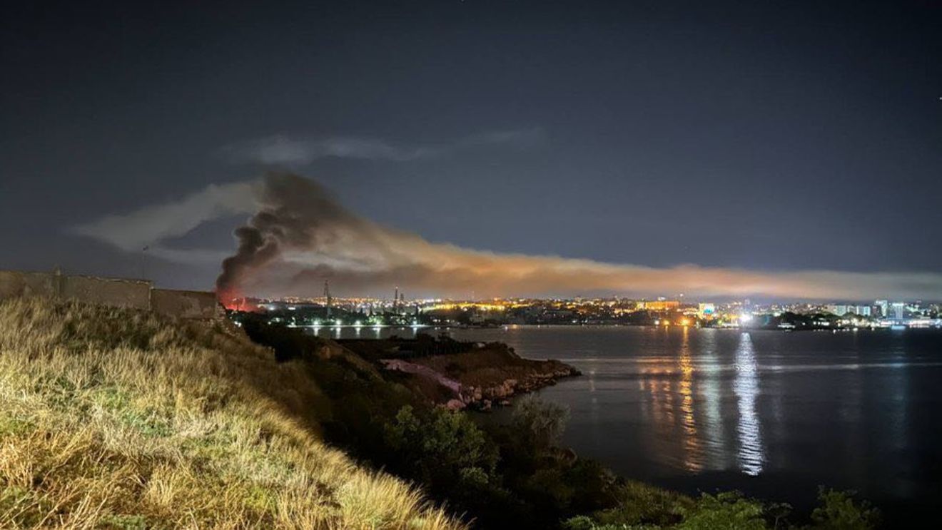 Crimeea a fost atacată cu rachete, anunță rușii: Un șantier naval din Sevastopol a fost lovit, 24 de persoane rănite