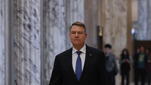 Iohannis cere prelungirea programului de vot după ora 21.00 în Diaspora