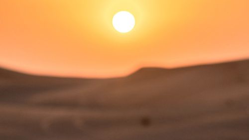 Caniculă în Europa - Alte recorduri de temperatură maximă a lunii iunie ar putea fi doborâte / O turistă care, din cauza căldurii, purta doar costum de baie a fost amendată cu 250 de euro în Veneția