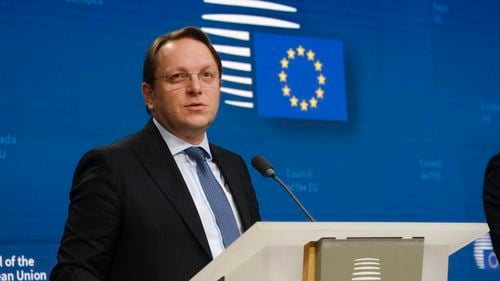 Viktor Orban îl propune pentru un nou post în Comisia Europeană pe actualul comisar al Ungariei, Oliver Varhelyi. El a fost acuzat că i-a făcut ”idioți” pe europarlamentari