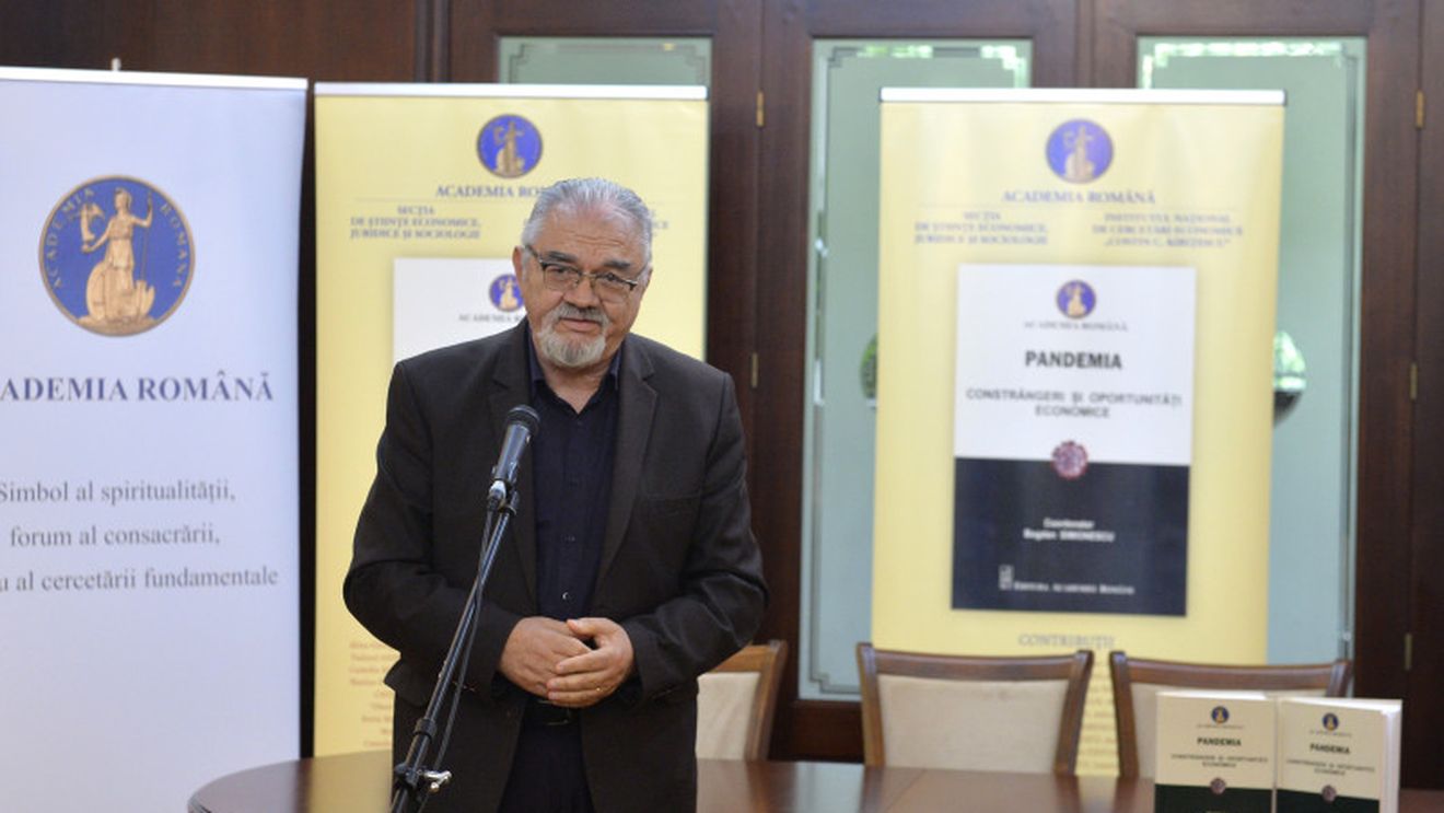 Membru al Academiei Române despre protestele anti-Călin Georgescu: E în cale afară de ciudat cât de manipulați sunt tinerii de pe străzi căci resping tendința pro-pace al cărei exponent este Calin Georgescu / Soros cu ong-urile și cu milioanele lui s-au izbit de partidul invizibil al pro-familiștilor creștini și al tradiționaliștilor