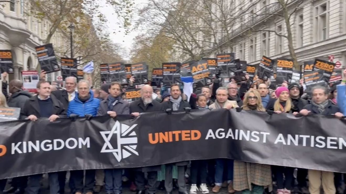 Antisemitismul este în ascensiune, în Regatul Unit, afirmă premierul Keir Starmer, la doi ani de la atacul sângeros al Hamas asupra israelienilor