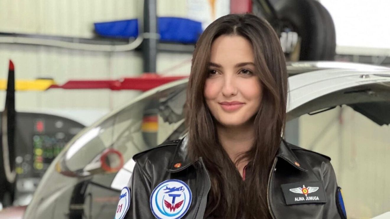 O tânără de 34 de ani e singura femeie instructor și examinator de Aviație Generală din România / ”Manșa nu te întreabă dacă ești femeie sau ești bărbat. Acolo știi ce ai de făcut, mergi mai departe”
