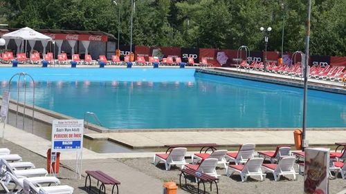 DSP a închis bazinul pentru copii din Ştrandul Piatra-Neamţ, din cauza apei neconforme / ”Se va efectua tratarea chimică a apei, se vor curăţa filtrele şi se va face dezinfecţia”