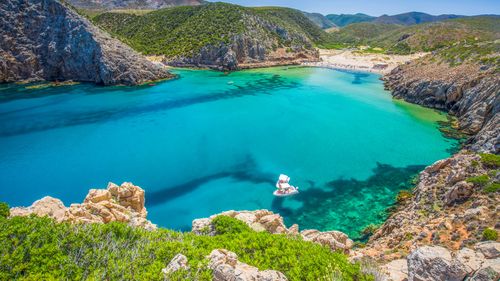 Costa Verde din Sardinia – Oaza de liniște într-o insulă asaltată de turism de lux