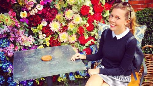 Logodnica însărcinată a prim-ministrului britanic Boris Johnson a confirmat că a avut simptome de COVID-19, dar a precizat că nu s-a testat, iar acum se simte mai bine