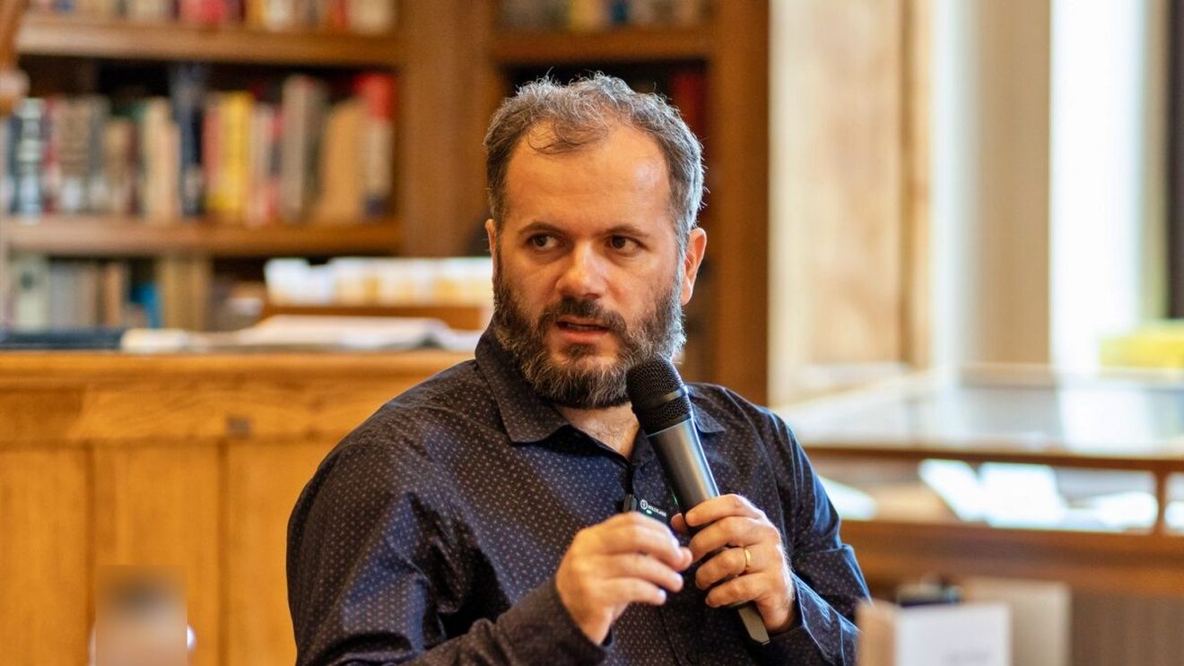 Radu Vancu: Dacă biblioteca devine cameră de penitență, lupta este pierdută din start. Ar transforma profesorul în ochii elevilor într-un reprezentant al unui sistem opresiv. Nu e nevoie de așa ceva