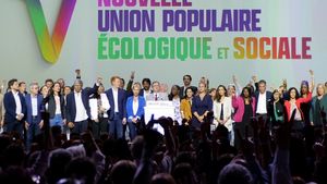 Franța: Unitatea fragilă a stângii politice pe cale de a se destrăma. Partidul Franța Nesupusă (LFI) izolat de partenerii de alianță
