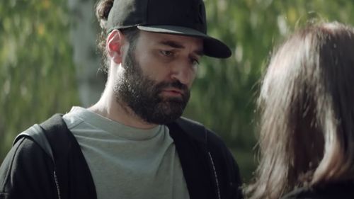 VIDEO Smiley debutează în film cu un rol principal / „Odată pentru totdeauna" va fi lansat în cinematografe pe 25 februarie / Din distribuție mai fac parte Ada Galeş și Gina Pistol