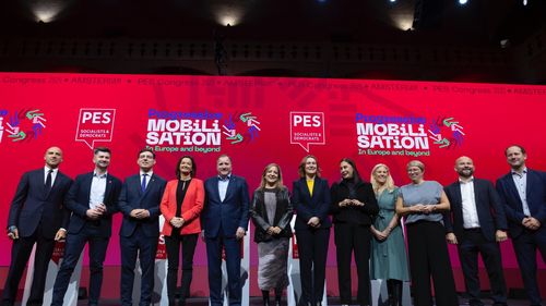 Europarlamentarul PSD Victor Negrescu a fost reales în funcția de vicepreședinte al social-democraților europeni