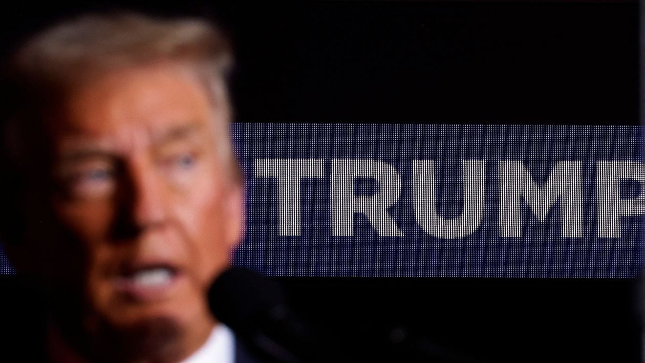 Trump, în scădere în ultimele trei sondaje privind performanța sa până în prezent la Casa Albă