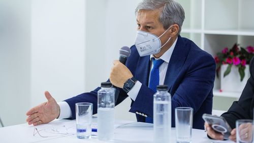 Deputat USRPLUS, după întâlnirea cu Dacian Cioloș din Iași: ”A precizat că va renunţa la funcţiile politice din Parlamentul European dacă va câştiga alegerile interne”