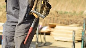 Un muncitor român de 47 de ani moare în Italia din cauza căldurii, după ce i s-a făcut rău la locul de muncă / Colegii săi au declanșat apoi o grevă pentru a denunța condițiile din fabrică
