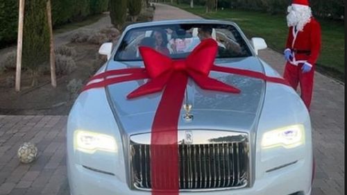 Iubita lui Cristiano Ronaldo i-a făcut cadou de Crăciun un Rolls Royce în valoare de 250.000 de lire sterline