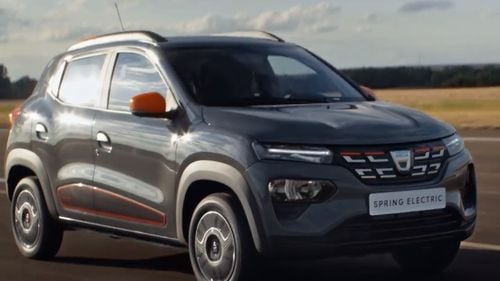 VIDEO Renault a lansat Dacia Spring, prima mașină electrică sub marca auto românească