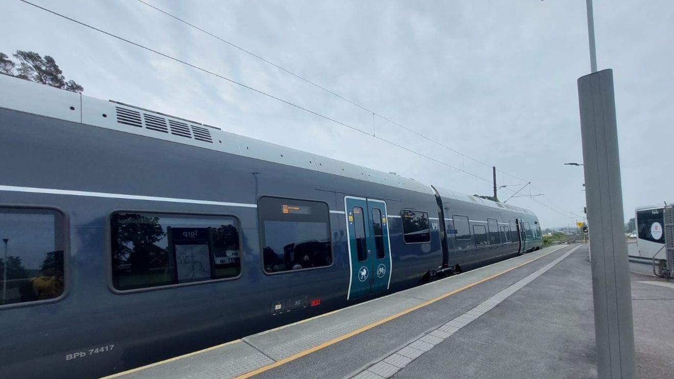 Un mort şi patru răniţi după deraierea unui tren de pasageri în Norvegia, din cauza unor căderi de pietre