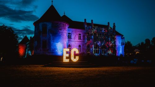 Începe Electric Castle: numere de telefon, informații și detalii practice pentru o experiență fără griji (Parteneriat)